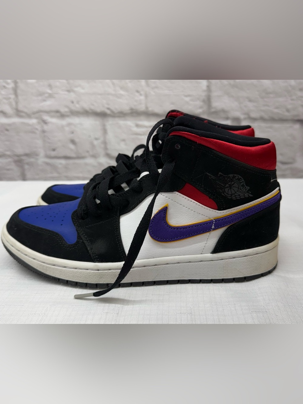 Nike Air Jordan 1 Mid SE Sneakers size 8.5